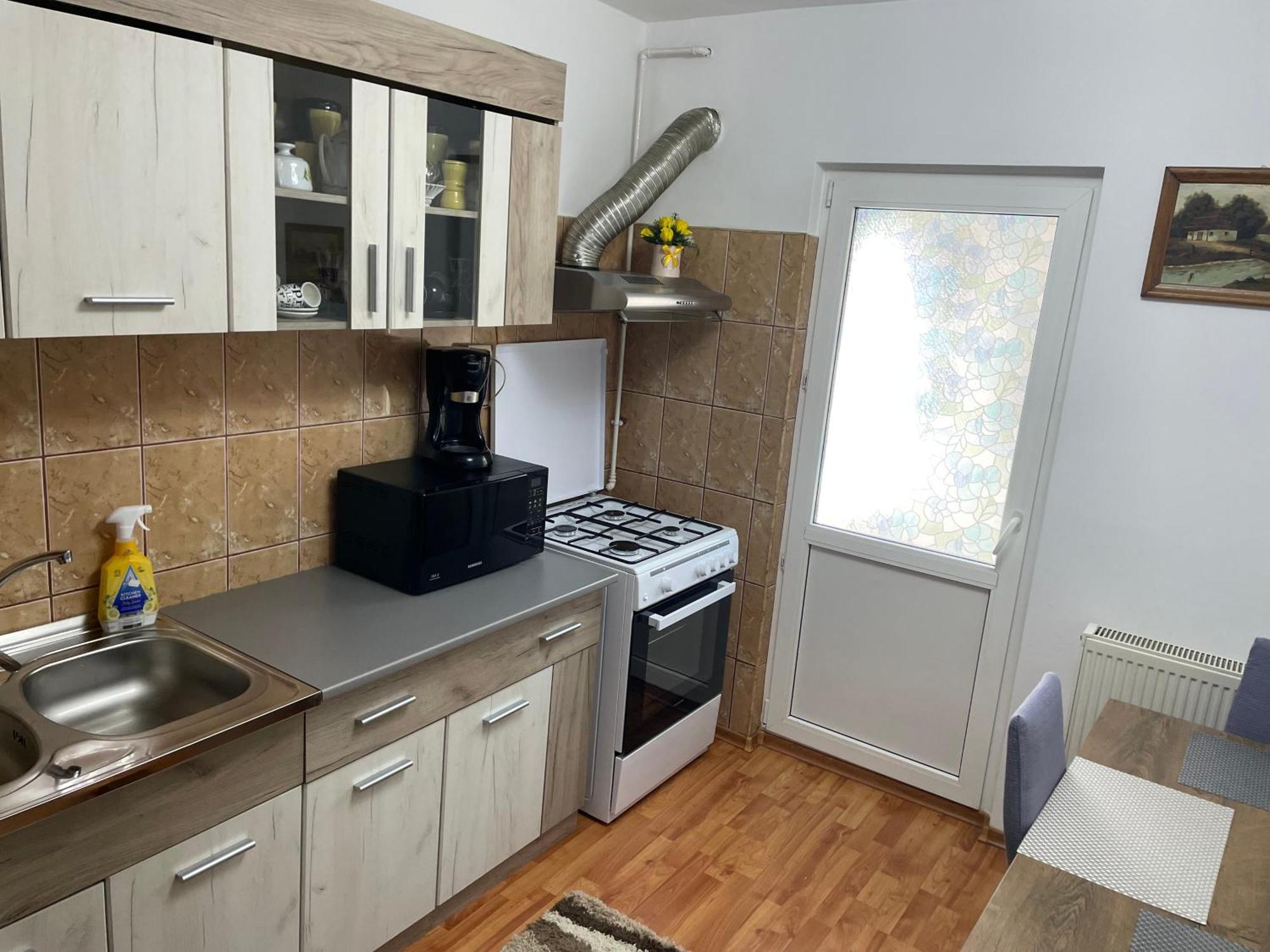 Apartament Petroşani Eksteriør bilde