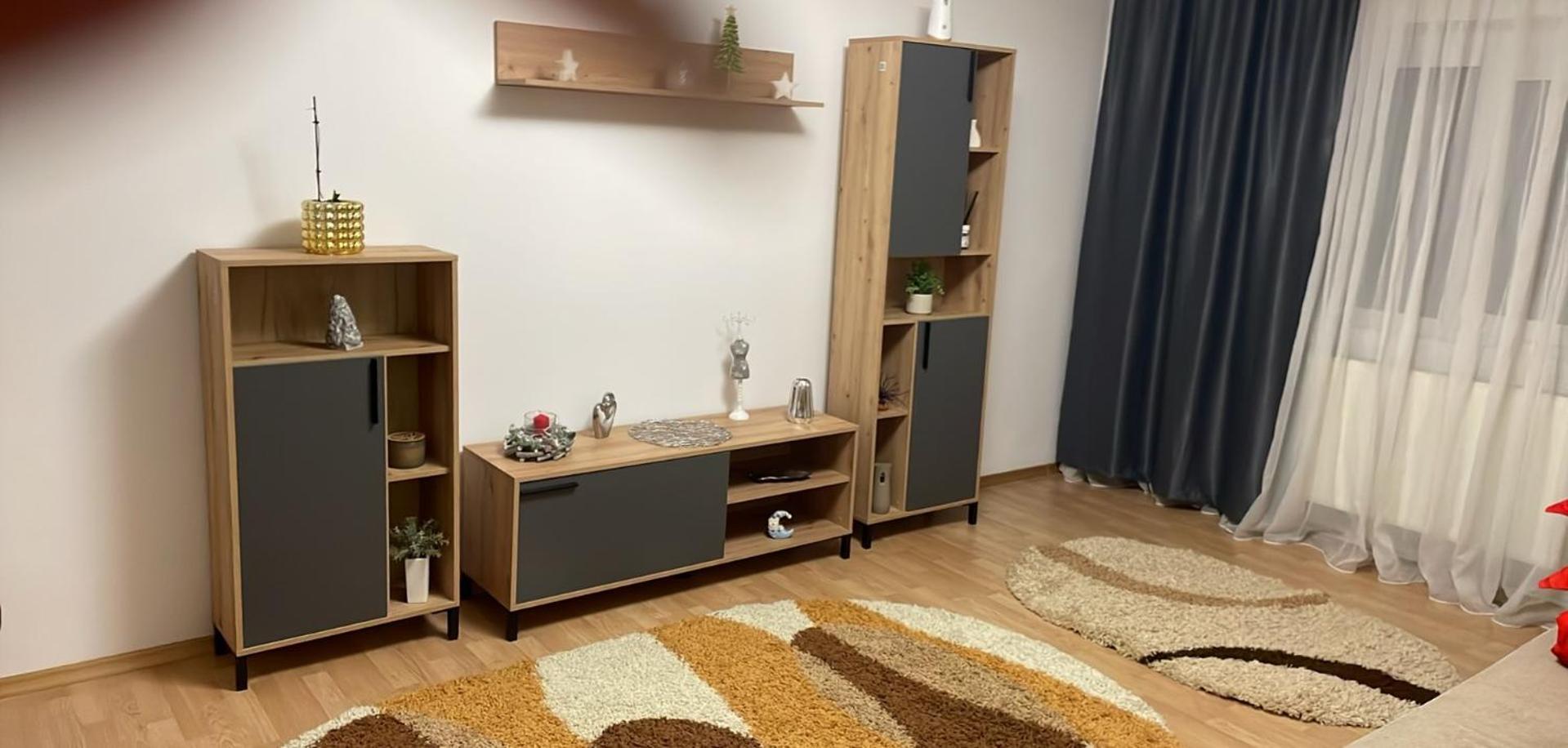 Apartament Petroşani Eksteriør bilde